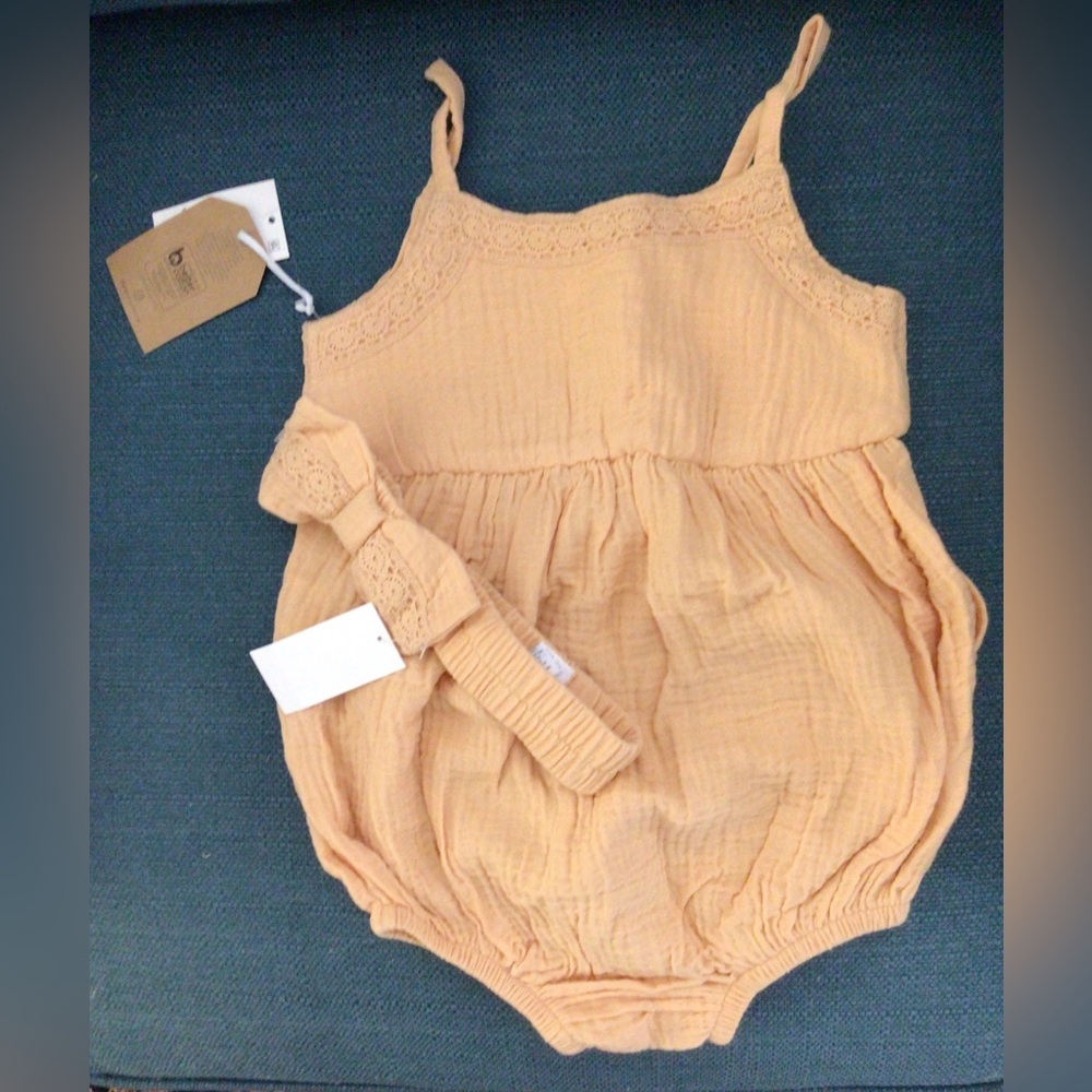 NEW BABY OUTFIT 0-3 M